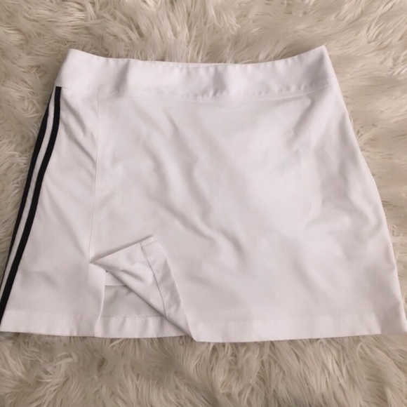 Adidas | Climacool white with black trim skort (8) - Picture 2 of 6